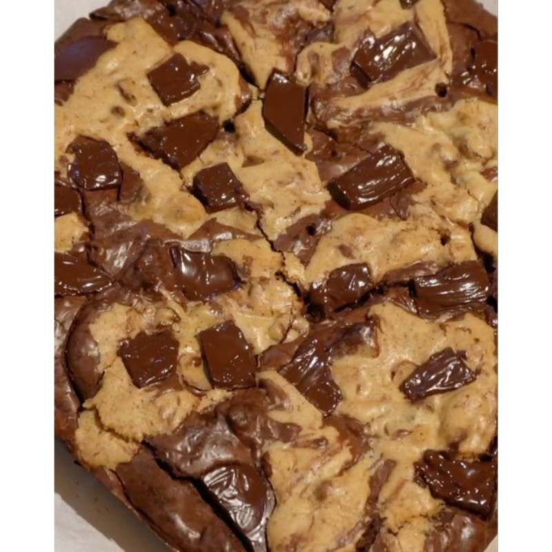 

Fudgy Brownies Cookie//20x20 Cm