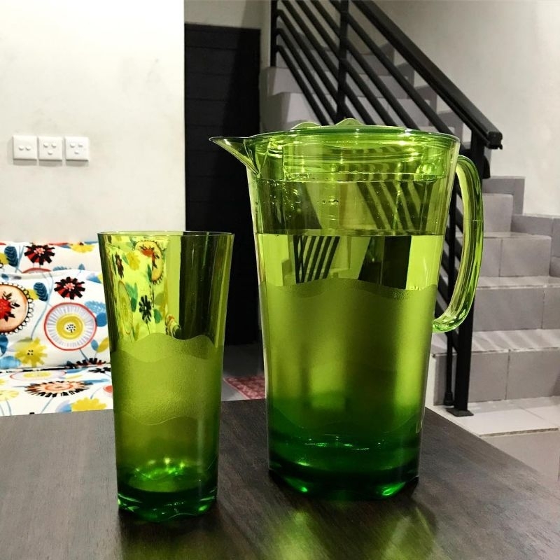 Aneka Fridge Jug / Teko 1 L dan 2 Liter Tupperware