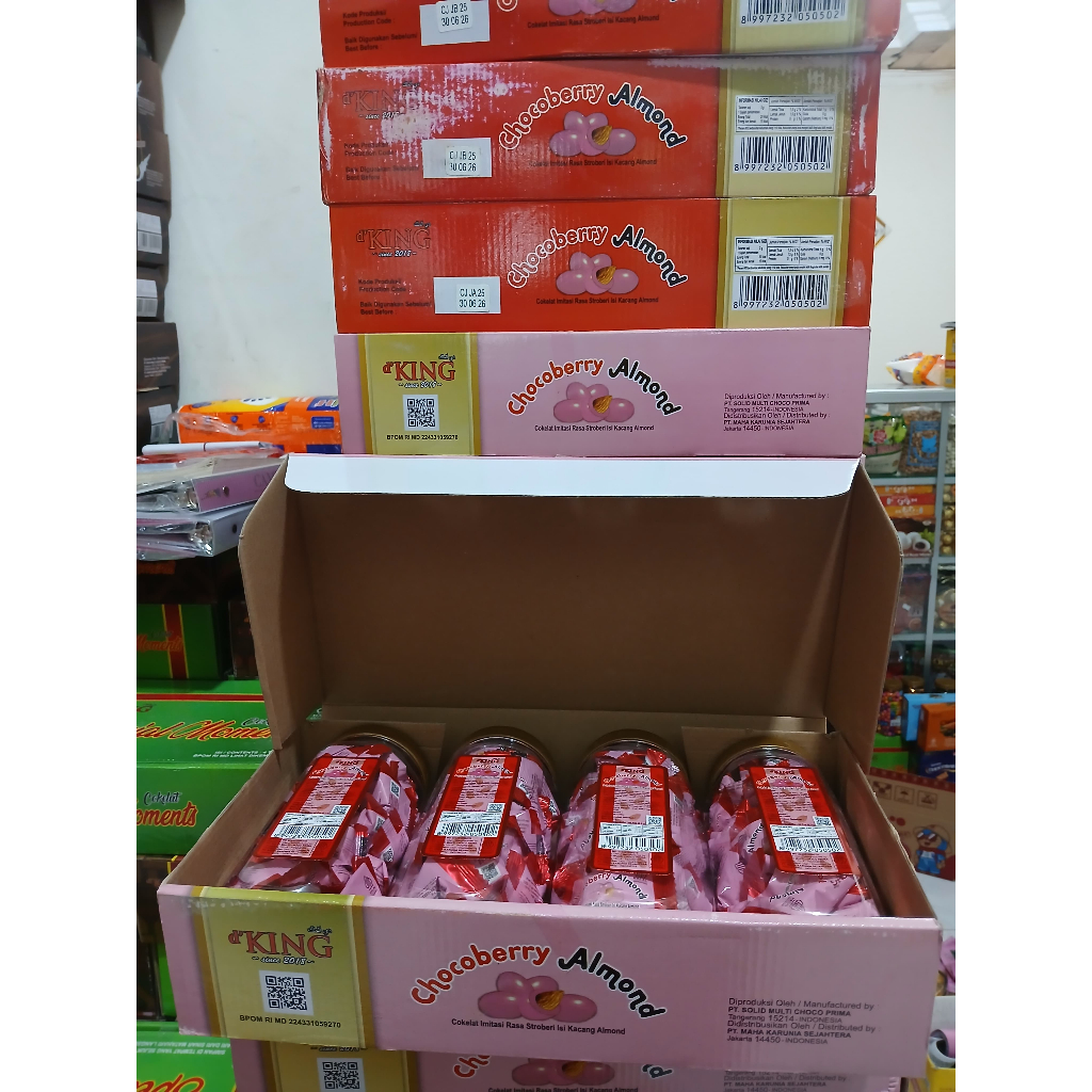 

1 Toples (40 bungkus x 3 gram) ChocoBerry Stroberi Almond d'KING