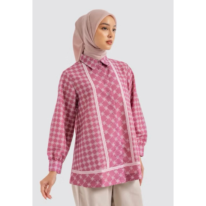 NEW Alea shirt Ria Miranda Monogram series size L