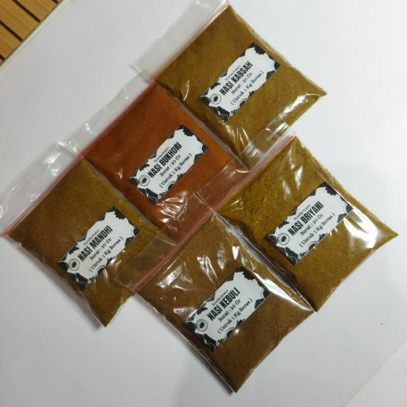 

Bumbu Instan Nasi Kebuli ,Briyani ,Bukhori ,Mandhi & Kabsah ,Beli lima Bonus Rempah