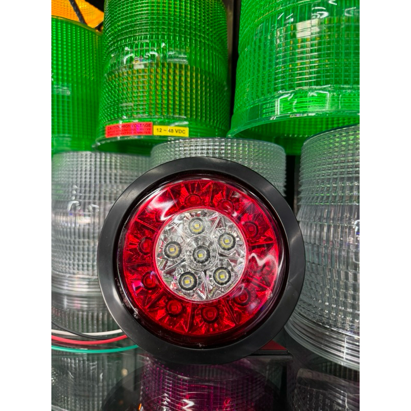 Lampu stop oscard 18 led dc 24 volt