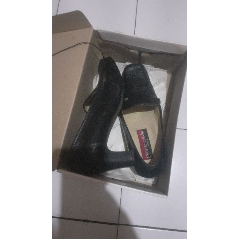 sepatu wanita pierre cardin (preloved)