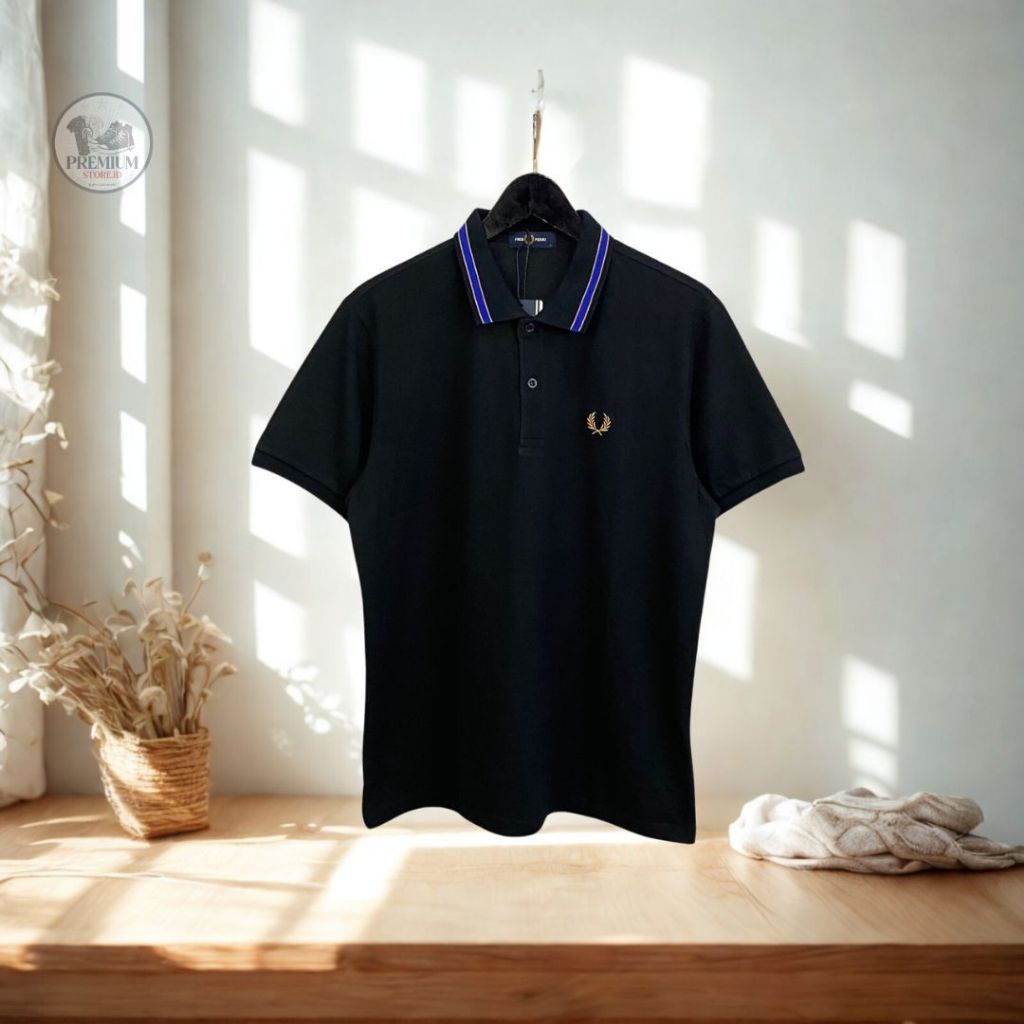 Kaos Polo Pria Hitam Elegan Garis Lengan & Kerah – Ukuran S-XXL