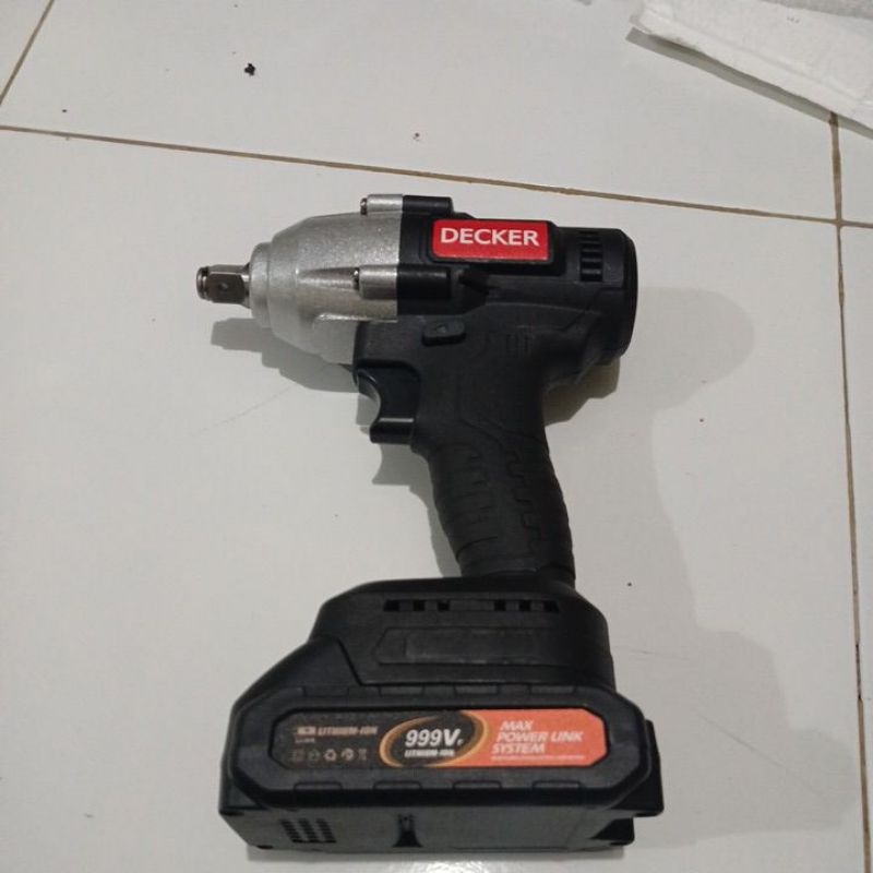 IMPACT Buka baut motor