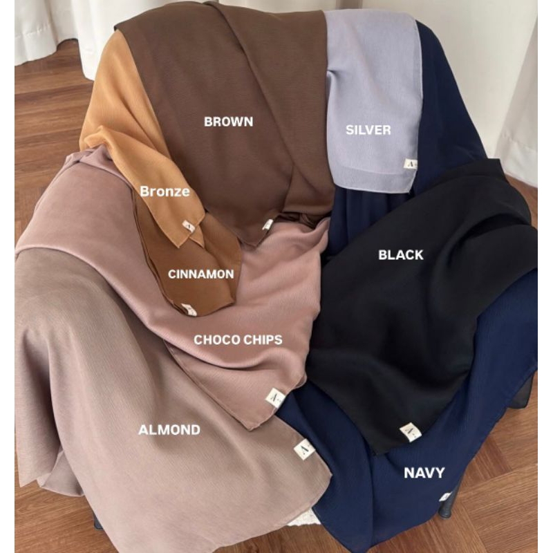 HAZEL / CORNSKIN SQUARE BY ARASCARF