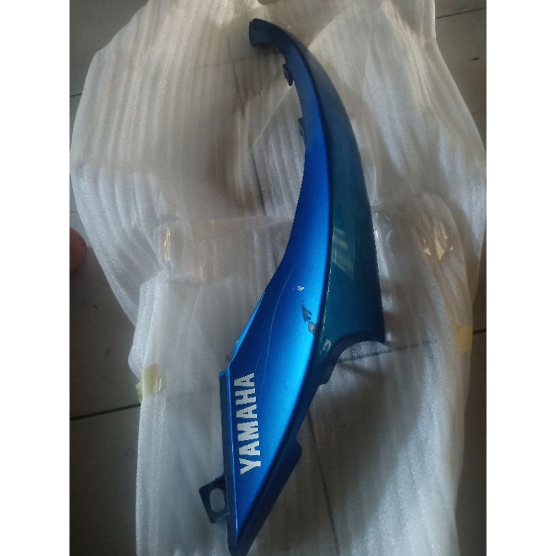 cover sayap  bawah dek kanan  Fino 125 biru original