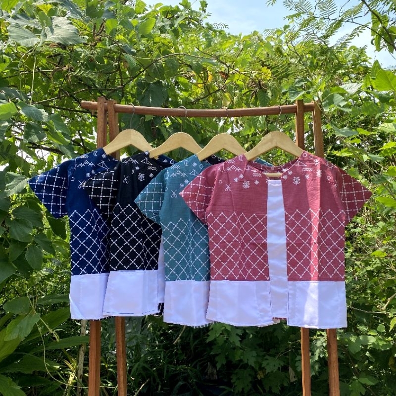 Banara Blus Batik Anak Evira Kombinasi Polos Berkantong Bahan Katun Halus Nyaman dipakai