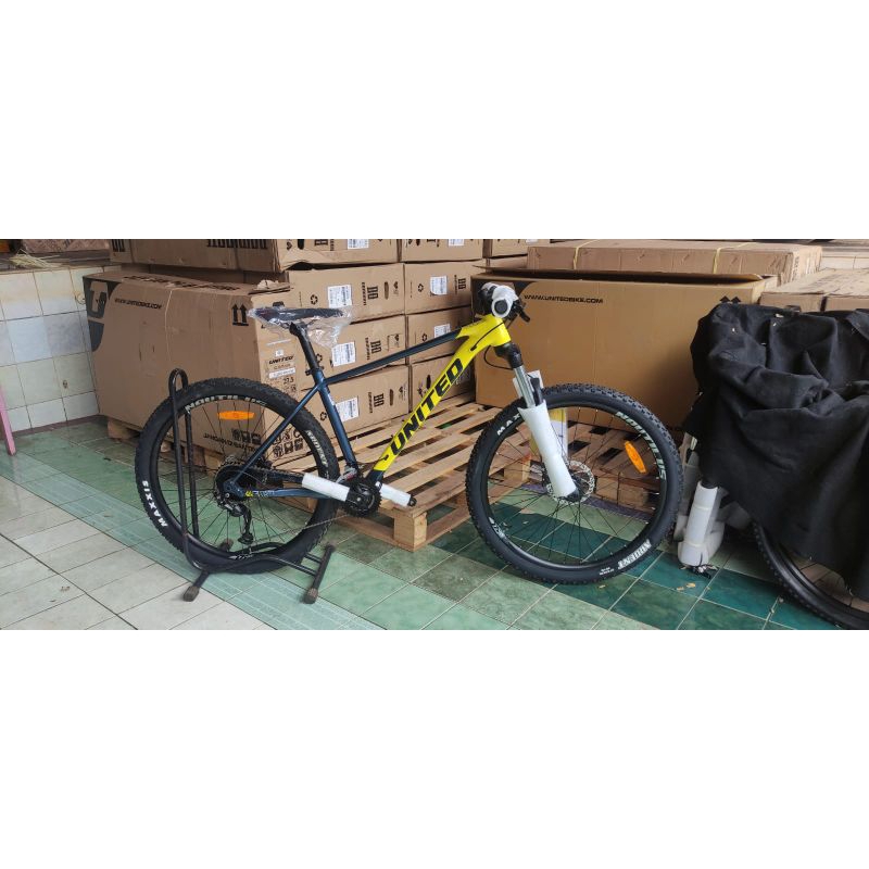 sepeda Mtb united clovis 3.10 kondisi baru size M 29er