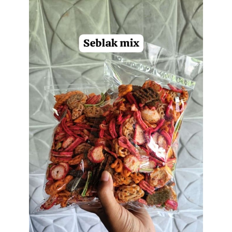 

Krupuk seblak mix