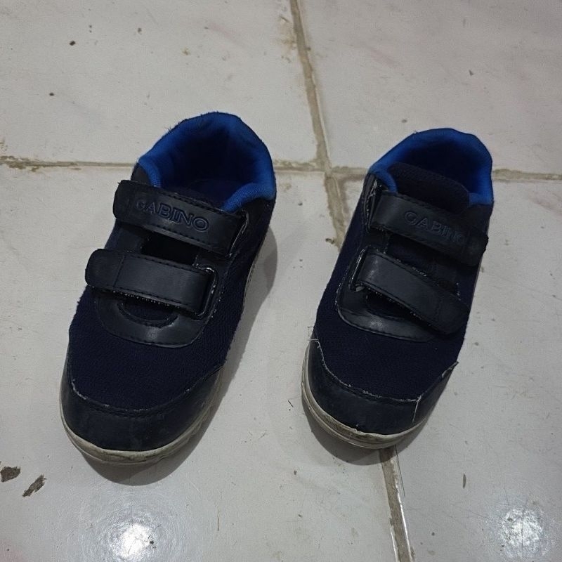 sepatu anak murah bekas pakai original 100% GABINO