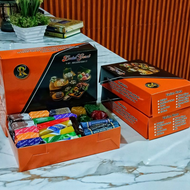 

Dodol garut campur kemasan dus 1kg-okeh oleh bandung