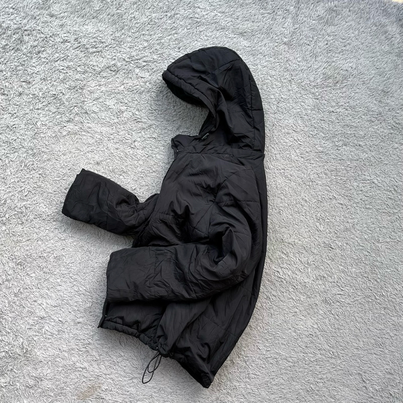 GU PUFFER SEAMLESS JACKET