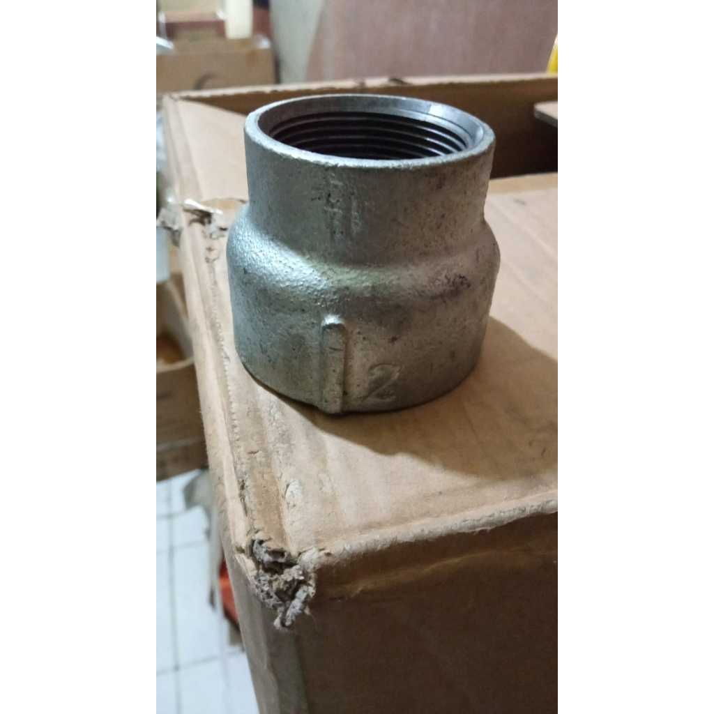Reducer galvanis 2 x 1 1/2 / operan galvanis / v sock galvanis 2x1,5"