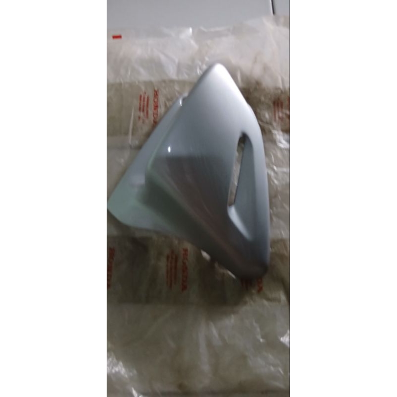 KUPINGAN KIRI WARNA SILVER TIGER 2000