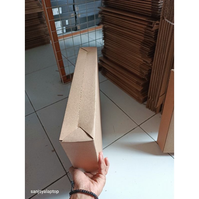 

Kardus polos single wall buat packing laptop