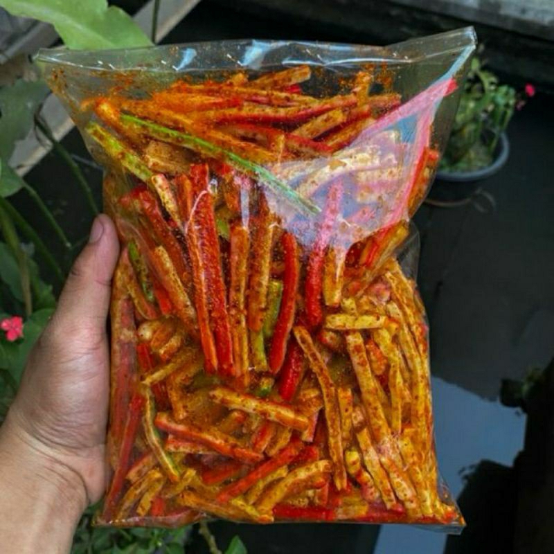 

Kerupuk Seblak Betton/taraje Pedas Daun jeruk