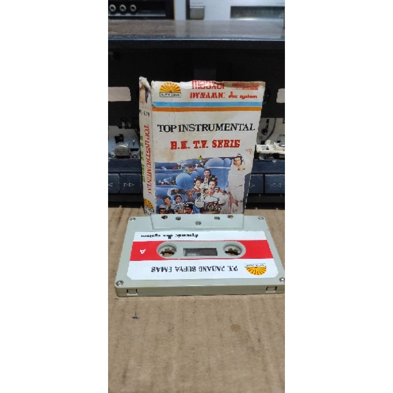 kaset pita top instrumental