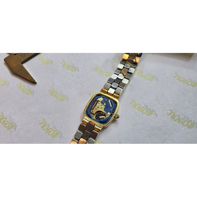 JUAL JAM TANGAN SWISS BULOVA001 SMALL LADY TANK SIZE 18mm X 20 mm MESIN ETA 980.003 2 JARUM GOLD STE