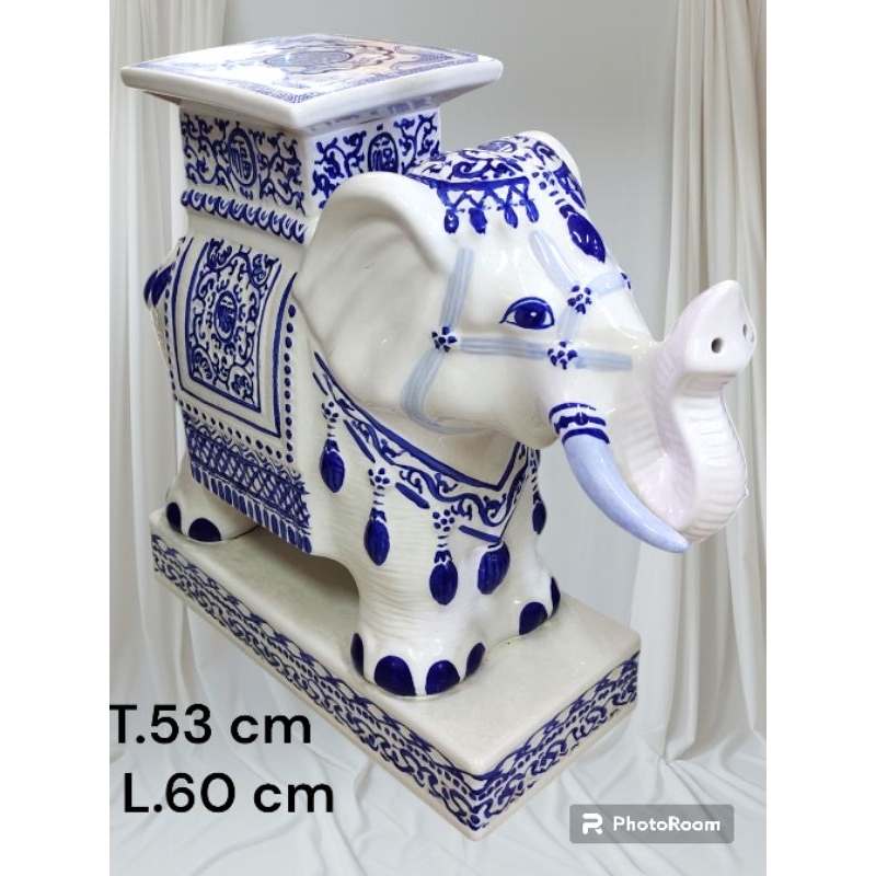 tempat duduk gajah keramik