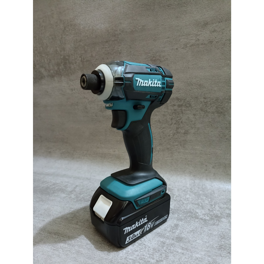 Mesin Bor Baterai Cordless impact Driver Makita 18V DTD149 + Charger