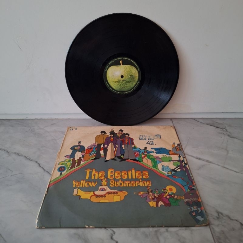 VINYL // THE BEATLES - YELLOW SUBMARINE
