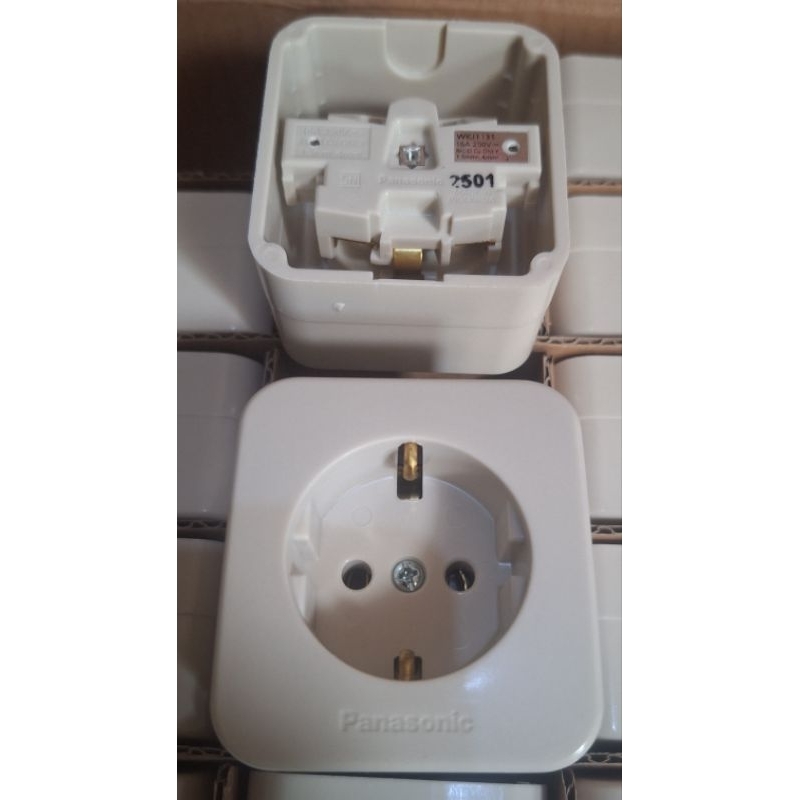 stop kontak 1 gang outbow panasonic / stop kontak panasonic outbow tipe-WKJ1131