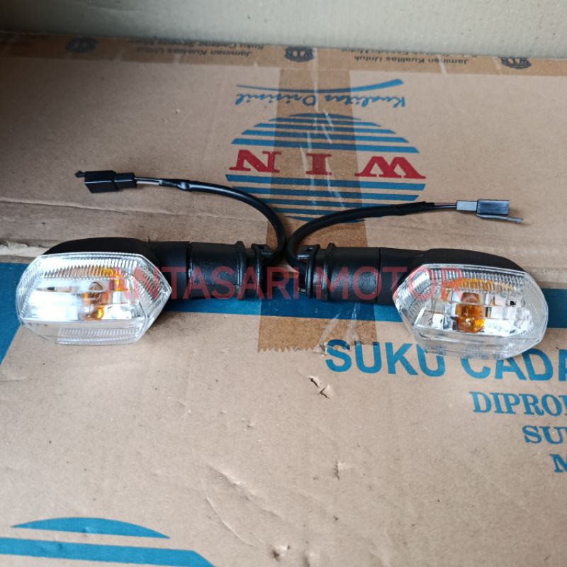 LAMPU SEN SEIN ASSY BELAKANG YAMAHA X-RIDE KANAN KIRI/LAMPU SEN BELAKANG KANAN KIRI YAMAHA X-RIDE/RE