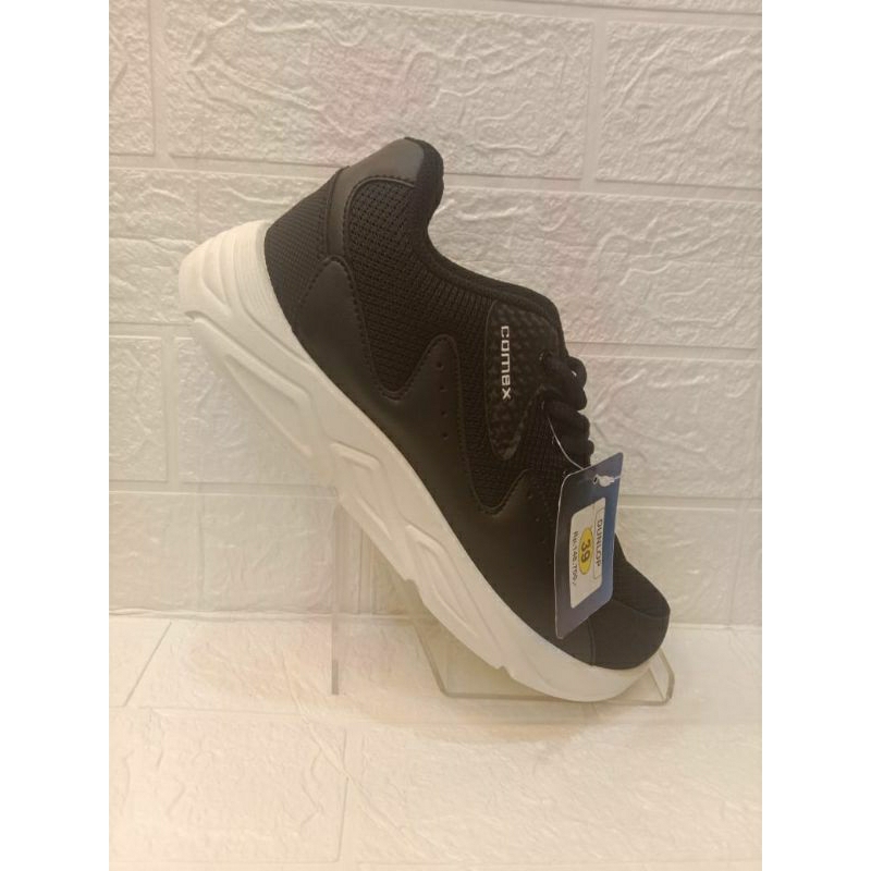 termurah sepatu sekolah tipe tali warna hitam putih ukuran 37-42 merek comex Shoes Pria Wanita