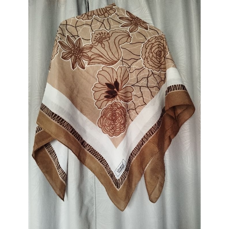 Preloved Hijab Motif