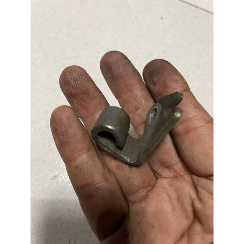 Plat besi dudukan kabel kopling seling kopling tiger megapro gl original copotan