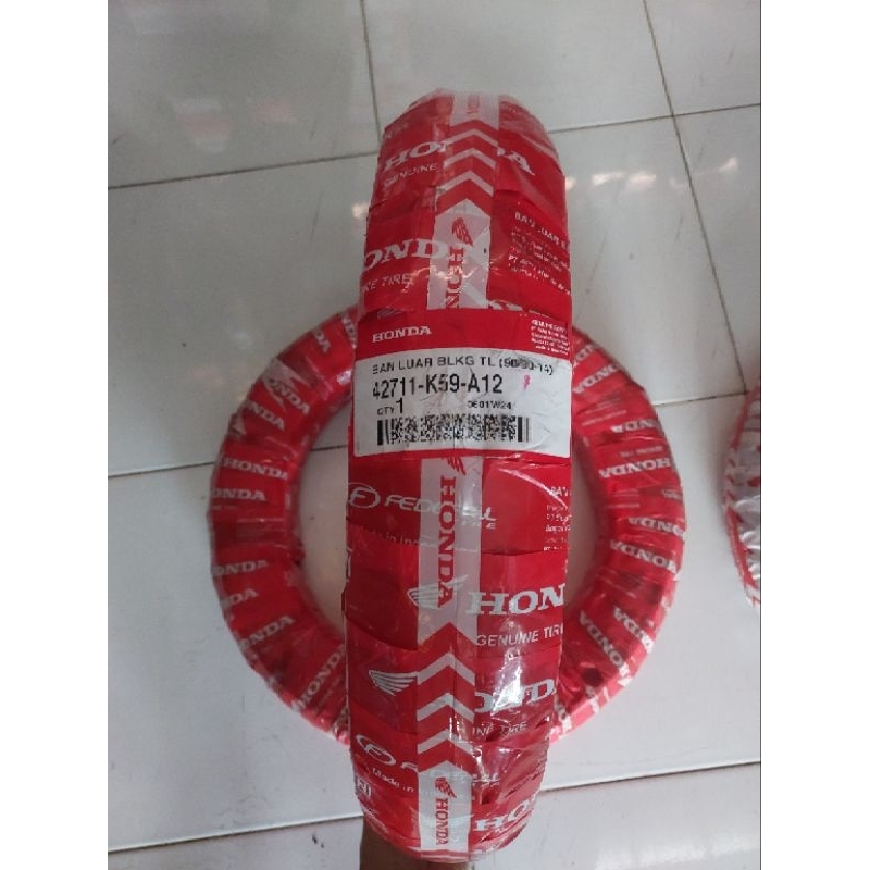 Ban luar belakang matic tubeless 90/90-14 Federal