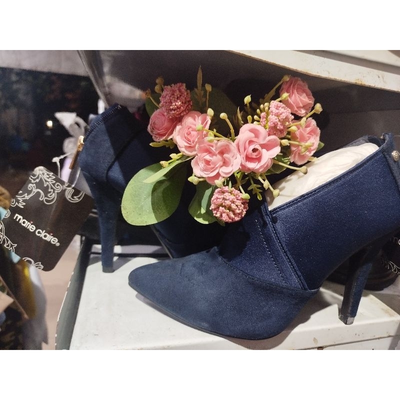 Sepatu hils MARIE CLAIRE