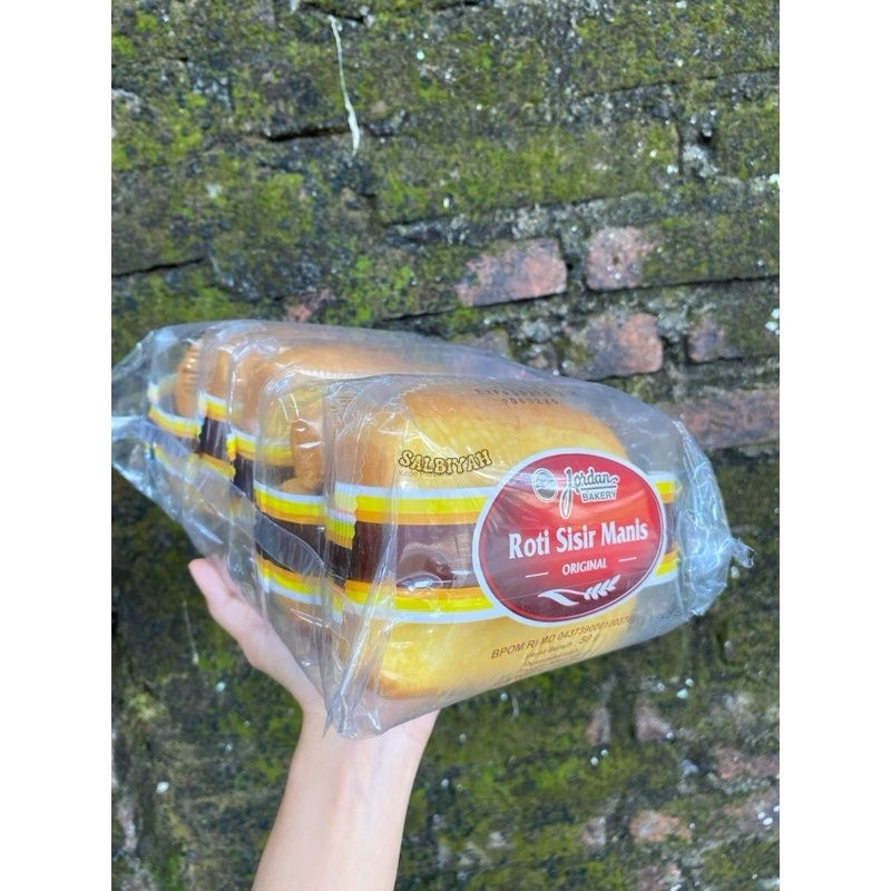 

roti sisir manis berat 250 gram