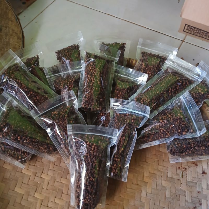 

Cengkeh Kering Asli Premium | Rempah Masakan & Herbal Alami