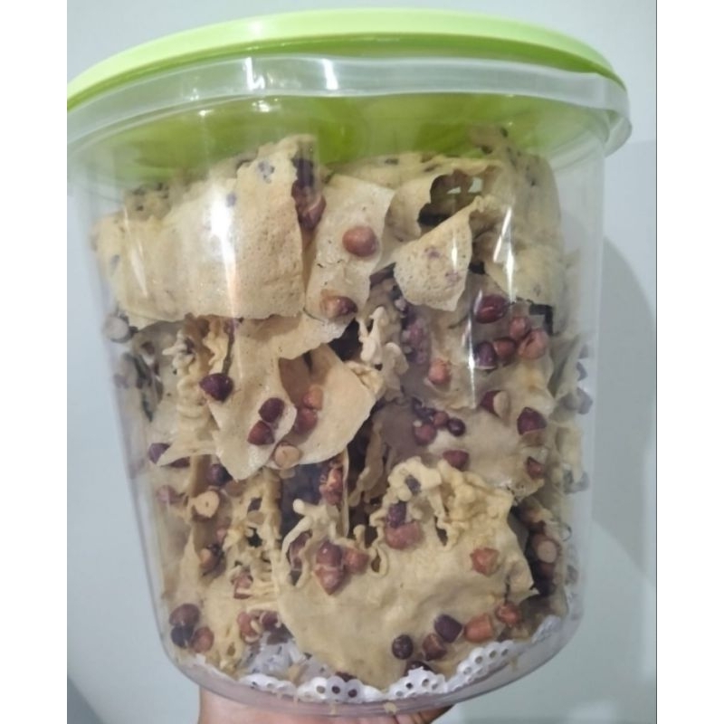 

peyek toples kacang tanah