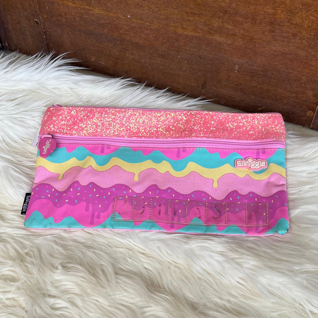 

Smiggle Pencil Case ID Fave Preloved