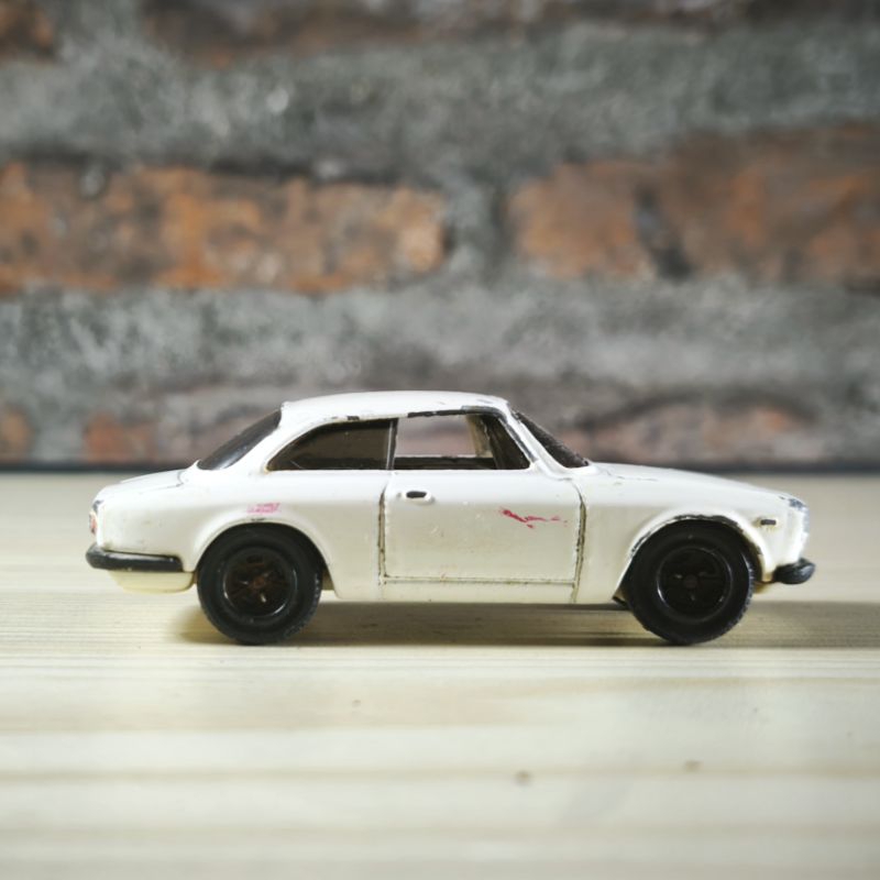 Matchbox 1965 Alfa Romeo Giulia Sprint GTA - Loose