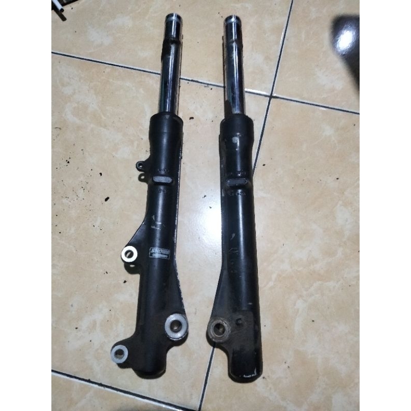 shockbreaker depan beat f1 Ori