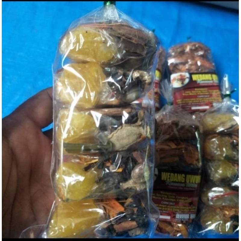 

wedang rempah / wedang uwuh plus gula batu isi 5 pcs