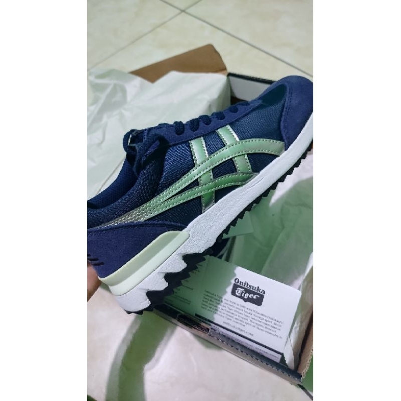 Sepatu ONITSUKA TIGER California Bonus Parfum
