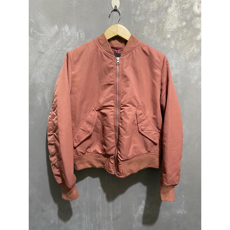 Bomber jacket uniqlo