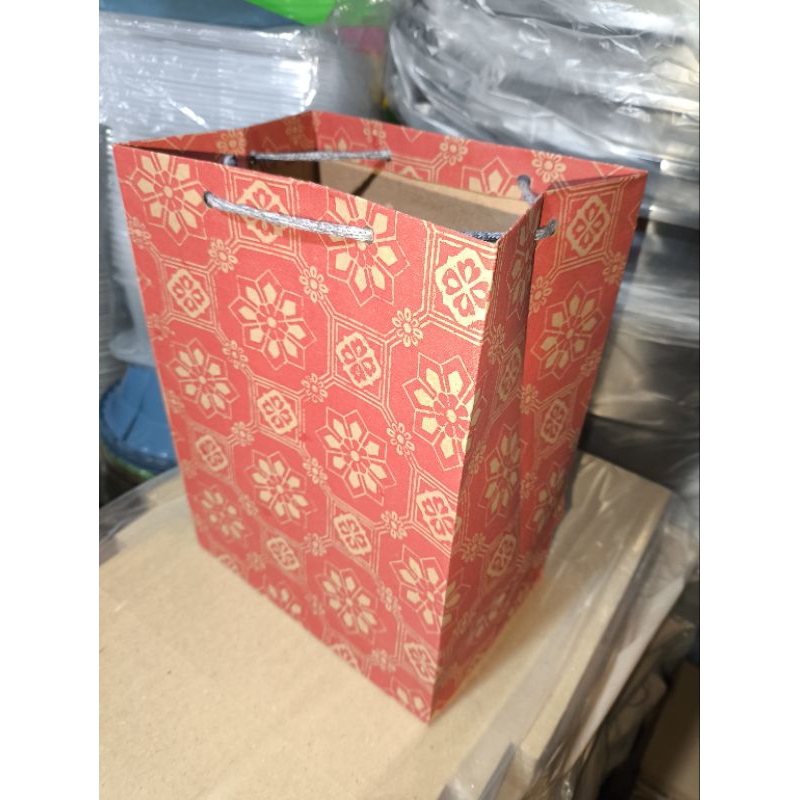 

(1lusin) paper bag R7/ tas kertas buat souvenir/ paper bag souvernir