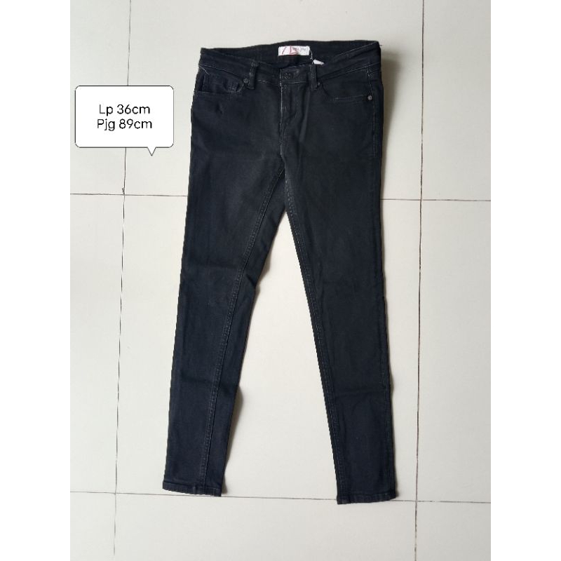 [size 27] Preloved celana jeans panjang denim black skinny jeans tebal evisu jeans