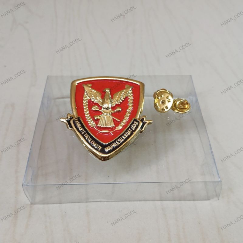 PIN EMBLEM BARET PASKHAS