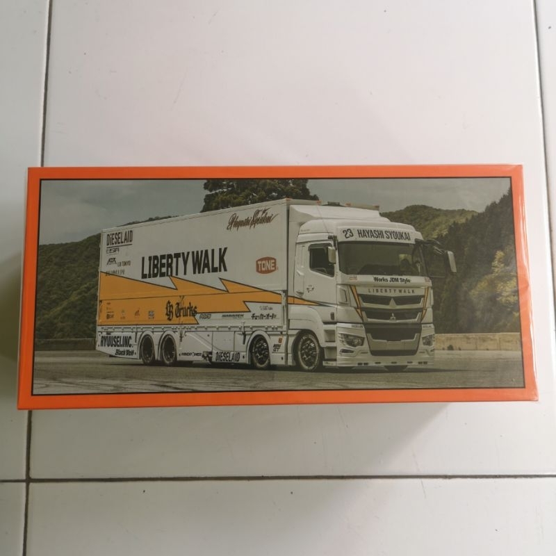 GCD Mitsubishi Fuso Super Great LBWK #23