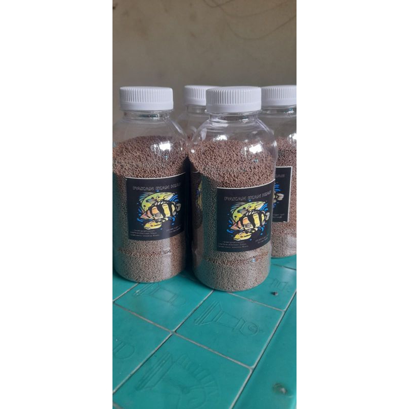 pakan ikan hias kecil kecil