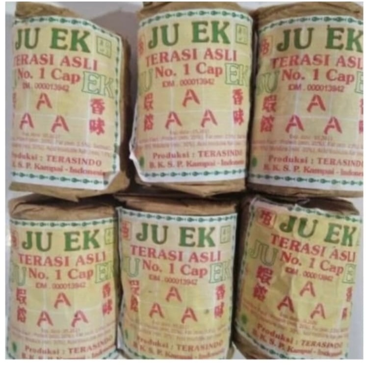 

Terasi Udang JU EK JUEK / Trasi Juek 1 pak isi 20 pcs x 135gr / Terasi Medan Asli No 1 Cap AAA 135 gram / 135gr