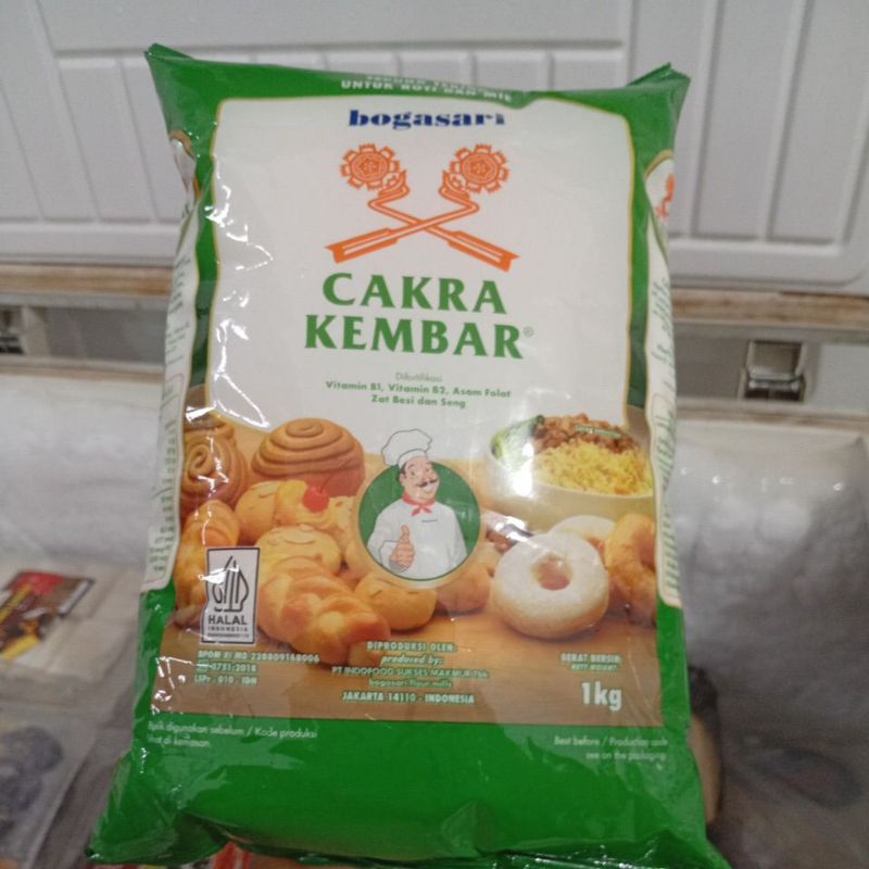 

tepung terigu cap Cakra kembar uk 1kg