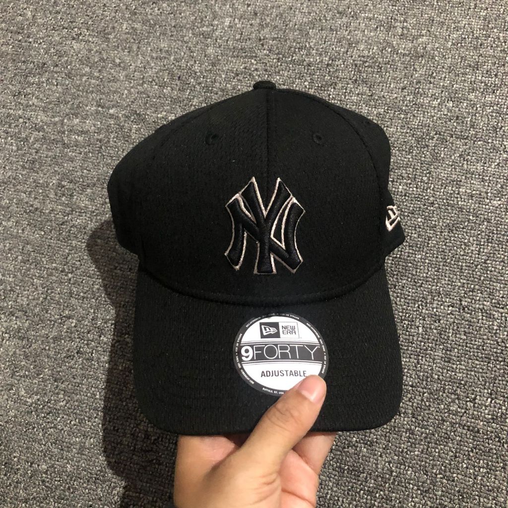 Topi New Era pria dan wanita sale